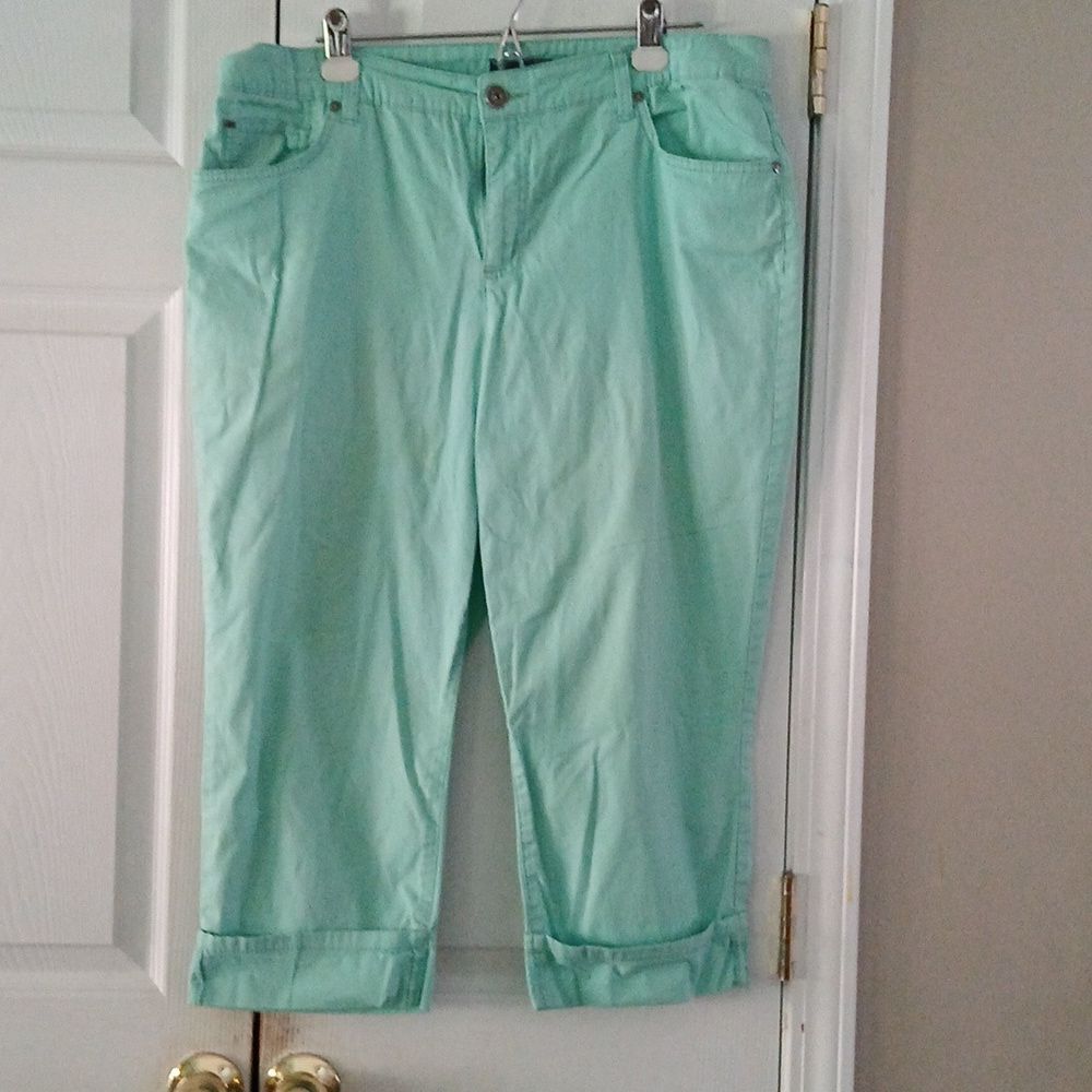 Bandolino Mandie mint green cropped capri denim pants Sz 14 EUC
